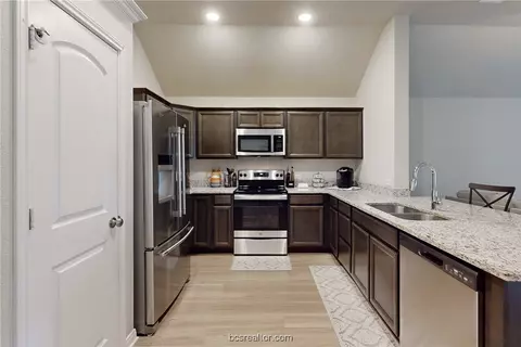 3714 Mckenzie St, Bryan, TX 77803 photo 4
