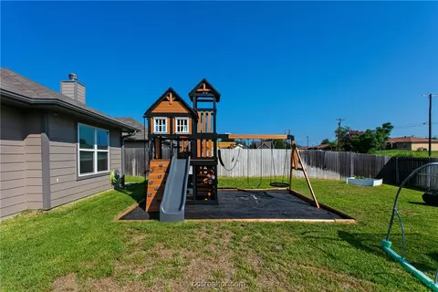 3714 Mckenzie St, Bryan, TX 77803 photo 23