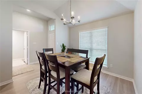 3714 Mckenzie St, Bryan, TX 77803 photo 6