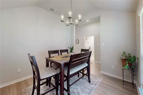 3714 Mckenzie St, Bryan, TX 77803 photo 7