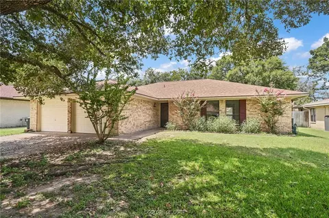2607 Spicewood Ct, College Station, TX 77845