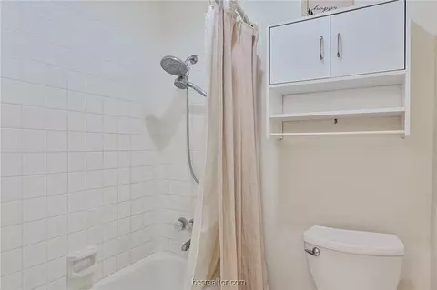 2211 Windsor Dr, Bryan, TX 77802 photo 10