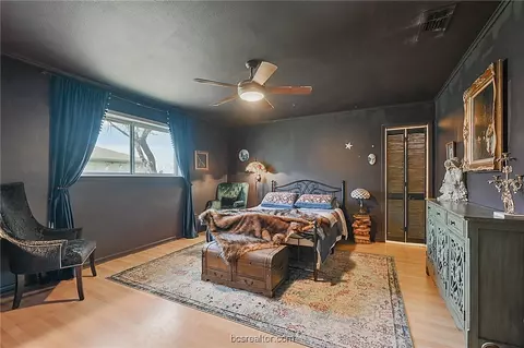 2211 Windsor Dr, Bryan, TX 77802 photo 13