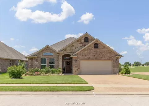 15600 Shady Brook Ln, College Station, TX 77845