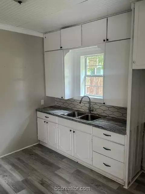 Kitchen - 900 E 24th St, Bryan, TX 77803 photo 2 of 3