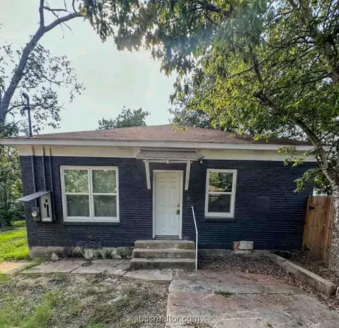 Exterior - 900 E 24th St, Bryan, TX 77803 photo 6 of 6