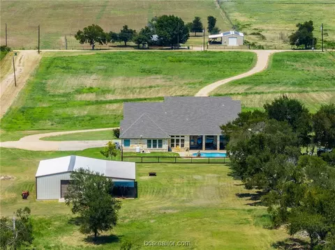 1701 Starlight, Cameron, TX 76520 photo 36
