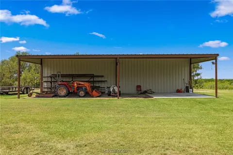 1701 Starlight, Cameron, TX 76520 photo 9
