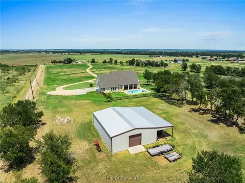 1701 Starlight, Cameron, TX 76520 photo 37