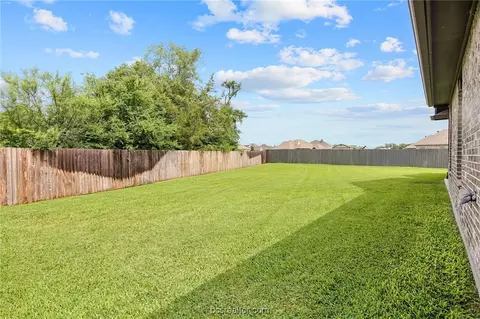 Exterior - 2909 Embers Ct, Bryan, TX 77808 photo 4 of 9