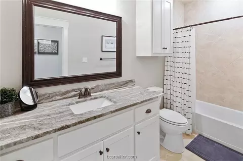 Bath - 2909 Embers Ct, Bryan, TX 77808 photo 6 of 6