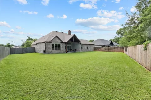 Exterior - 2909 Embers Ct, Bryan, TX 77808 photo 6 of 9