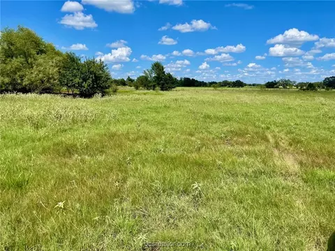 8051 S Hickory Loop, Calvert, TX 77837 photo 6