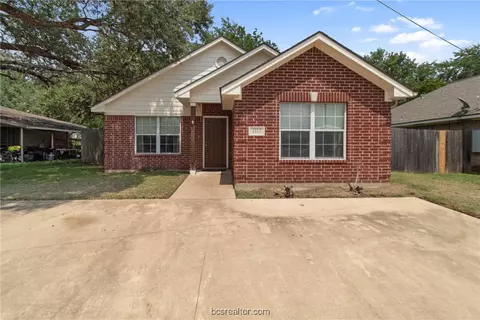 1117 Carolina St, College Station, TX 77840