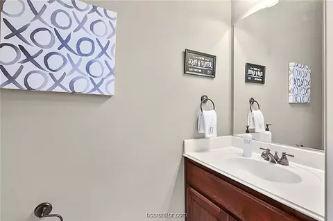 6949 Gemstone Dr, Bryan, TX 77808 photo 24