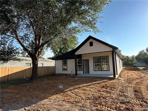 Exterior - 2002 Eisenhower, Bryan, TX 77803 photo 5 of 6