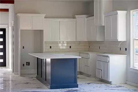 Kitchen - 2002 Eisenhower, Bryan, TX 77803 photo 2 of 6
