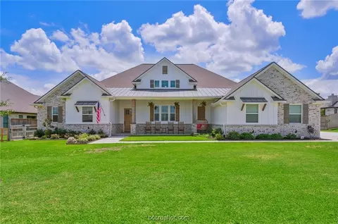 5527 Millstone Dr, College Station, TX 77845