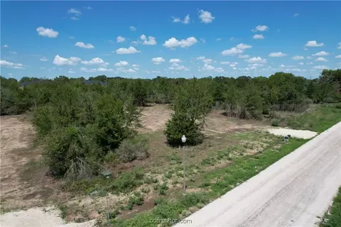 5013 Paulo Ct, Bryan, TX 77808 photo 2
