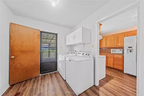 201 W Farish, Rosebud, TX 76570 photo 15