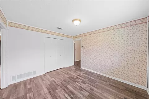 201 W Farish, Rosebud, TX 76570 photo 6