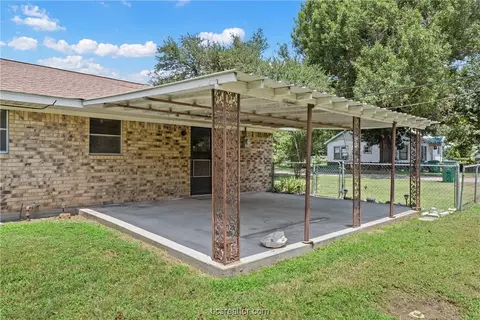 201 W Farish, Rosebud, TX 76570 photo 18