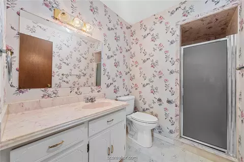 201 W Farish, Rosebud, TX 76570 photo 12