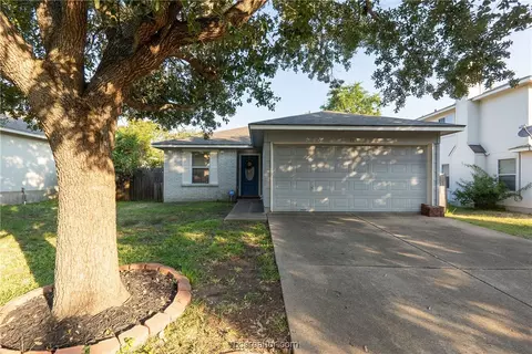 3315 Judythe Ct, Bryan, TX 77803