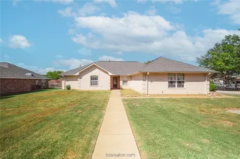 1417 Allison St, Brenham, TX 77833