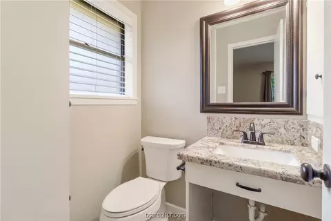 107 Pleasant St, Bryan, TX 77801 photo 13