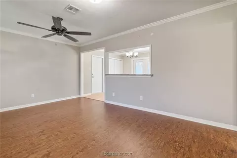 107 Pleasant St, Bryan, TX 77801 photo 6