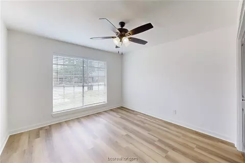3906 Olive St, Bryan, TX 77801 photo 29