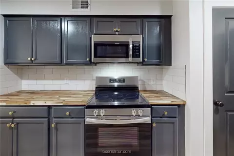 3906 Olive St, Bryan, TX 77801 photo 11