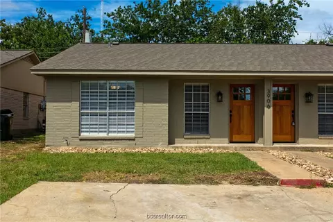 3906 Olive St, Bryan, TX 77801 photo 4