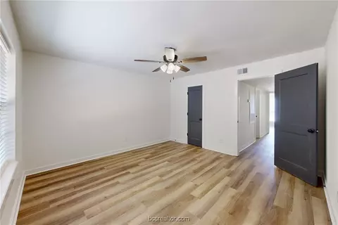 3906 Olive St, Bryan, TX 77801 photo 20