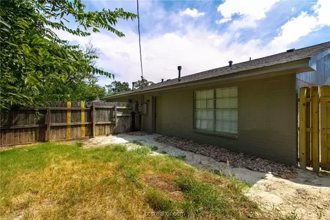3906 Olive St, Bryan, TX 77801 photo 32