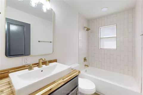 3906 Olive St, Bryan, TX 77801 photo 27