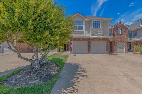 1734 Heath Dr, College Station, TX 77845