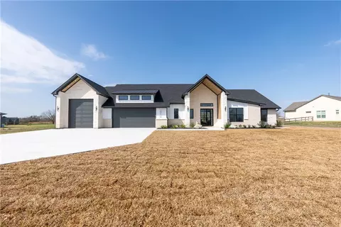 10718 Harvey Ranch Rd, College Station, TX 77845