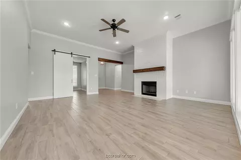 4210 Harding Ct, Bryan, TX 77802 photo 3