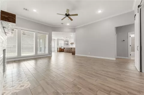 4210 Harding Ct, Bryan, TX 77802 photo 2
