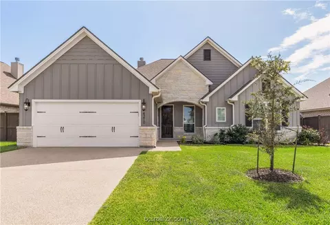 4210 Harding Ct, Bryan, TX 77802