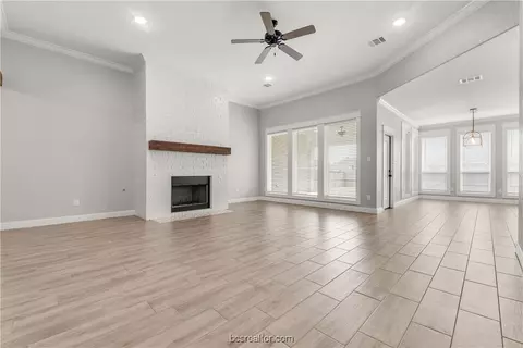 4210 Harding Ct, Bryan, TX 77802 photo 4