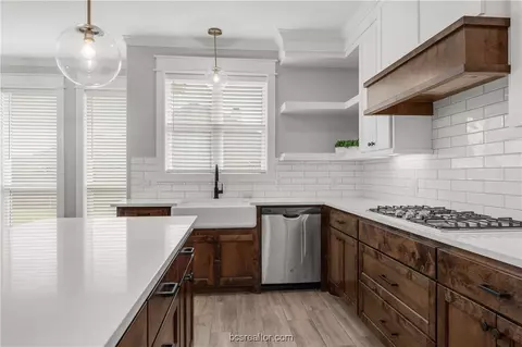 4210 Harding Ct, Bryan, TX 77802 photo 9