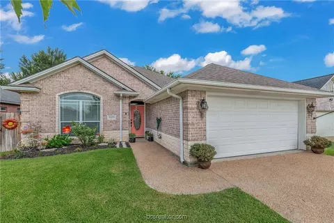 3729 Essen Loop, College Station, TX 77845