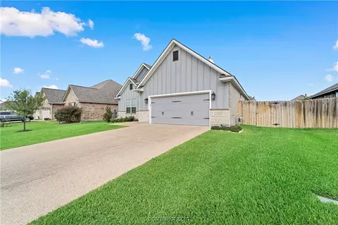 3009 Nobel Ct, Bryan, TX 77808 photo 2