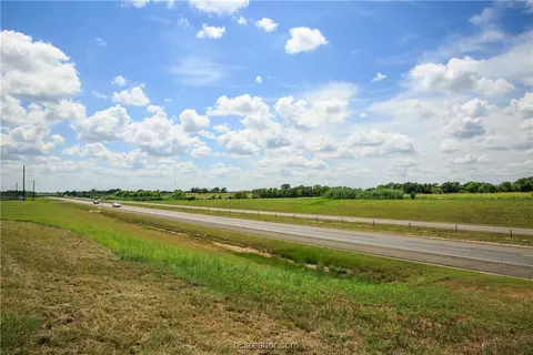 14755 Us 290 W, Burton, TX 77835