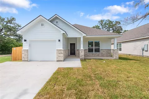 4002 Laura Ln, Bryan, TX 77803