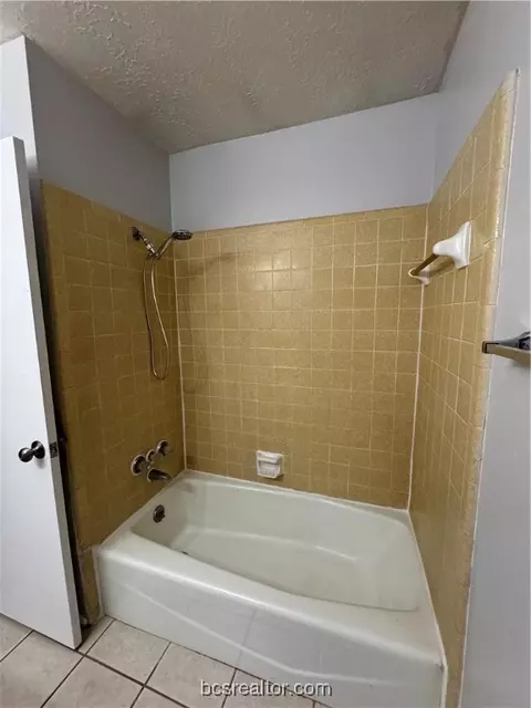 3920 Olive St, Bryan, TX 77801 photo 8