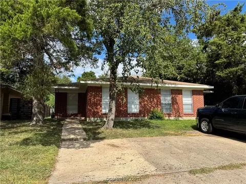 3920 Olive St, Bryan, TX 77801
